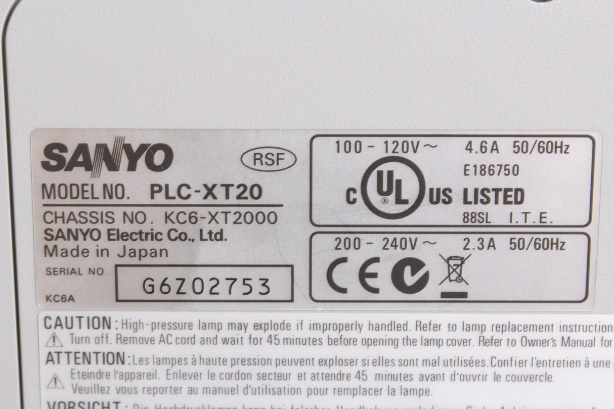 Sanyo PLC-XT20 projector 3800 ANSI lumens w/XGA resolution (430 W / 100V - 240V) w/ Standard Lens Includes Chief Ceiling Mount - (Lamp Hours: 2794/Lamp NEEDS replacement)