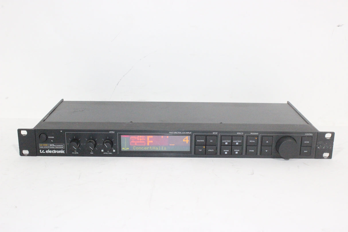 TC Electronic M-One XL Dual Effects Processor
