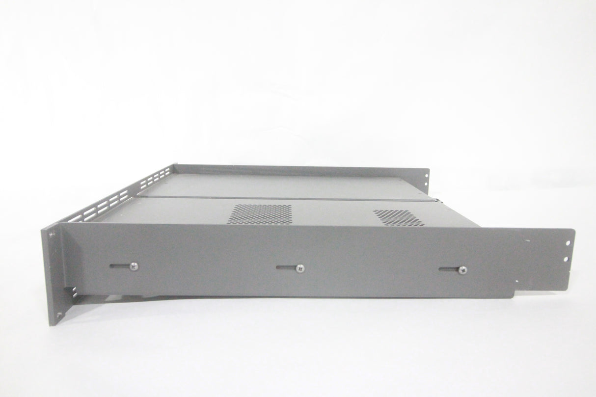 Tektronix SPG300 Sync Pulse Generator w/ Tektronix WVR5000 HD/SD-SDI Multi-Standard Multi-Format Compact Video Waveform Rasterizer