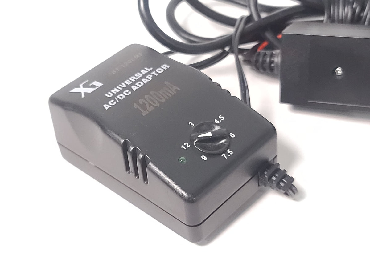 XO Vision 7'' Portable Monitor w/ PSU in Plastic Carrying Case