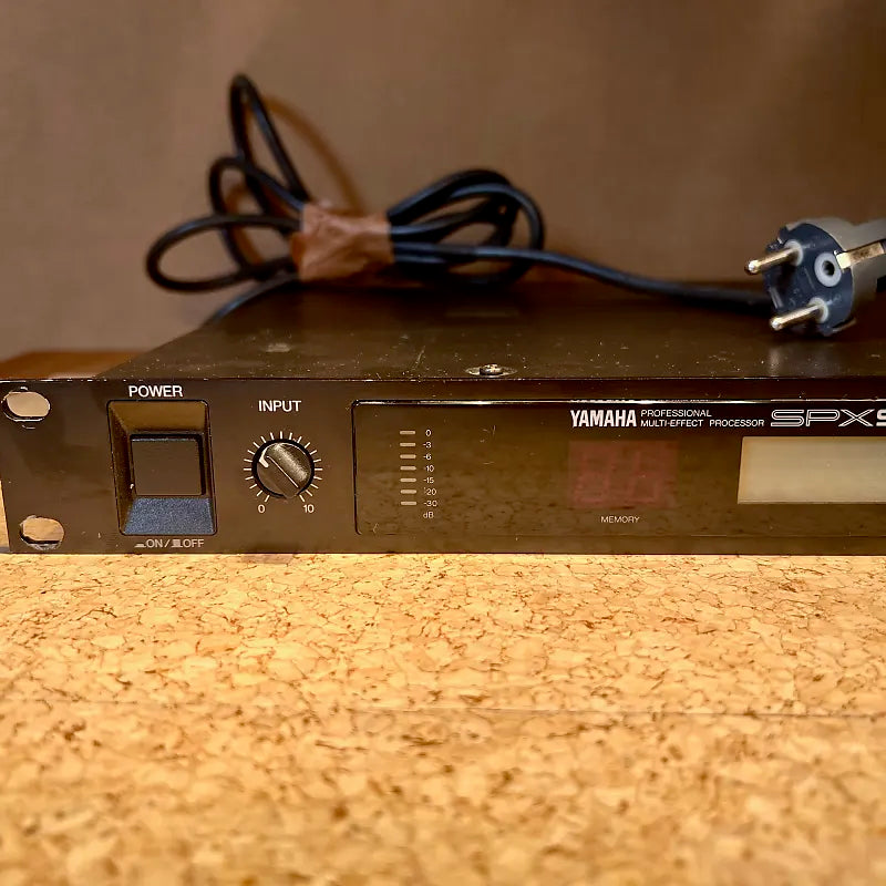 Yamaha SPX-900 Professional Multi-Effect Processor