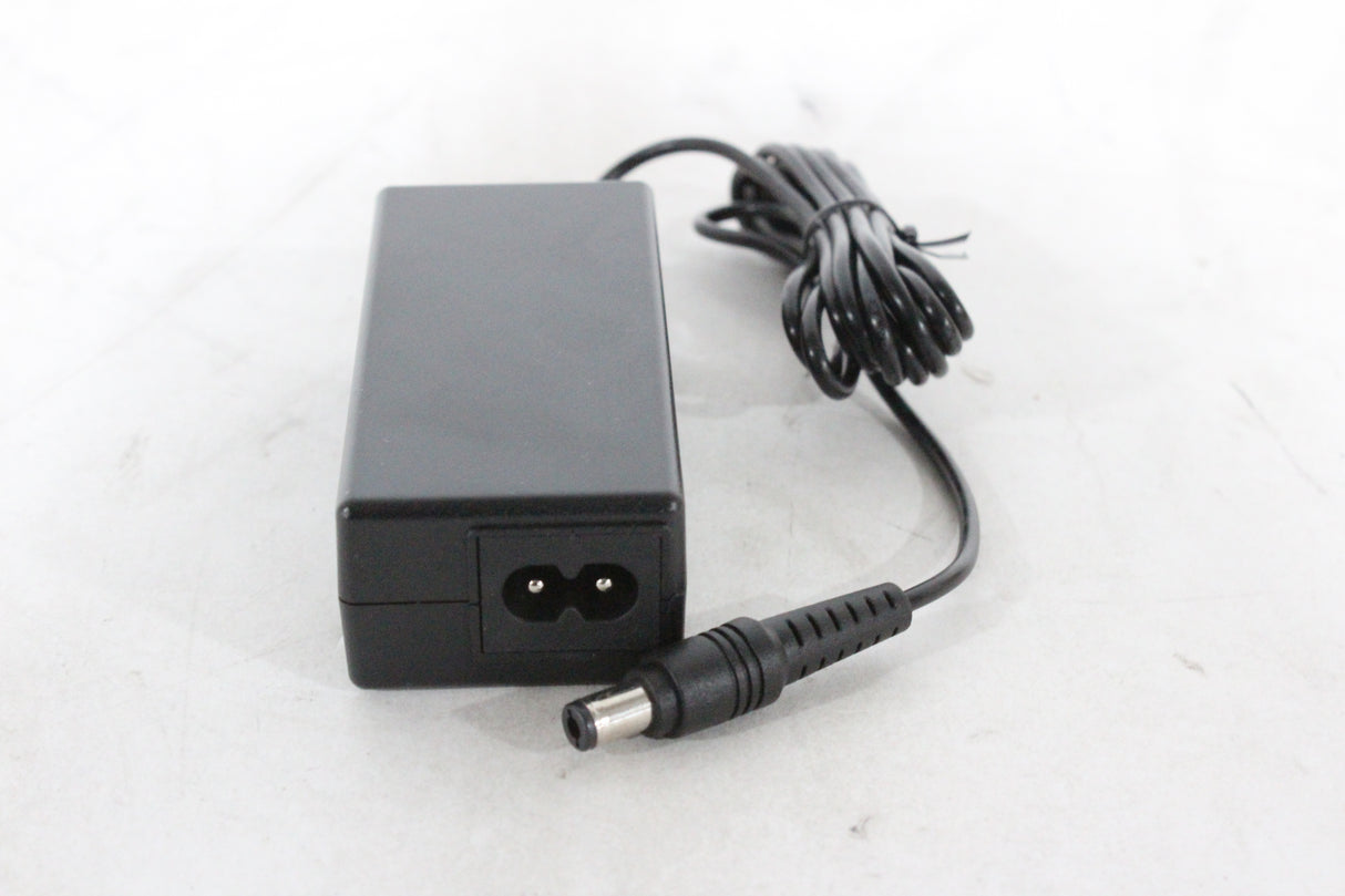 Yealink HD Video Conference System Kit w/ (1) UVC50 USB PTZ Camera, (1) CPW90 CP Wireless Expansion Mic, (2) VCM34 Monophone Arrays, (2) MSpeaker II Video Conferencing Soundbar