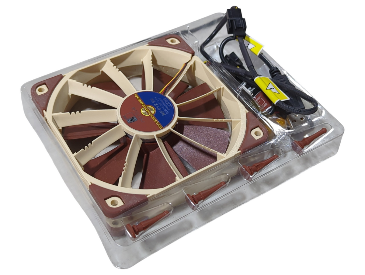 Noctua NF-F12 5V Premium Quiet Fan with USB Power Adaptor Cable to 3-Pin 5V Version in Original Box