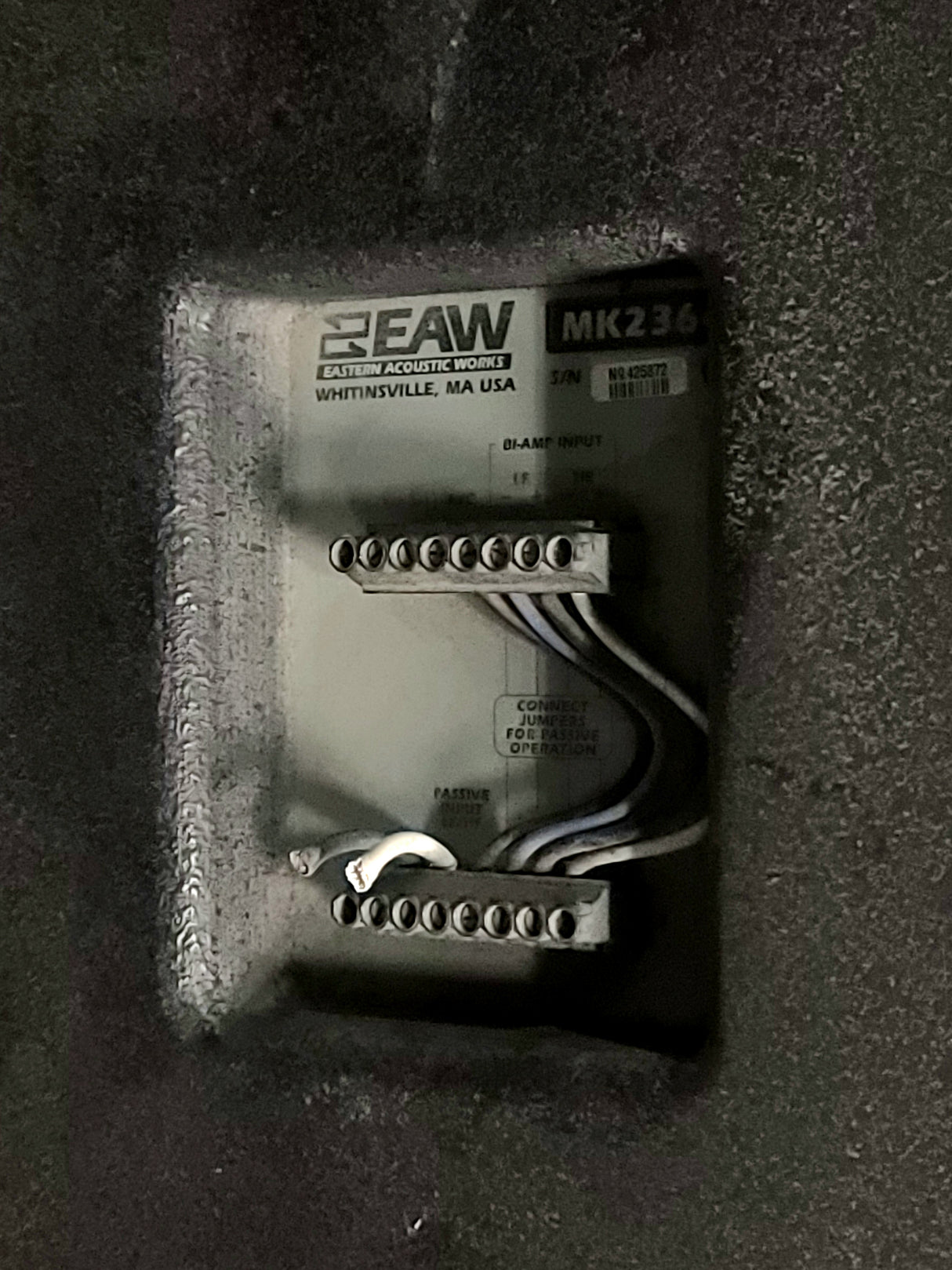 EAW MK2364 2-Way Full Range Loudspeaker w/ Mounting Bracket