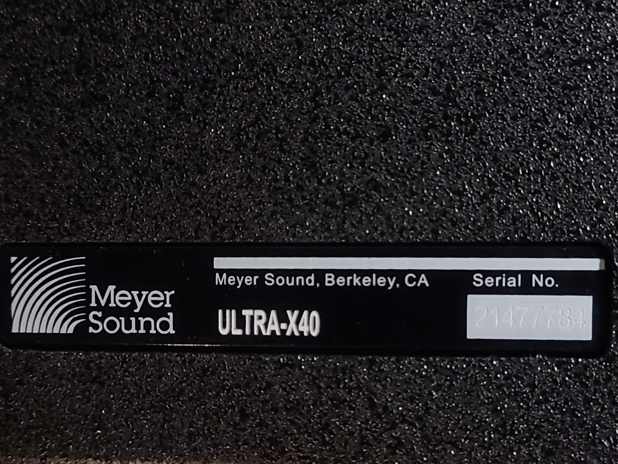Meyer Sound ULTRA-X40 Wide Coverage Loudspeaker w/ MUB X-40 U-Bracket