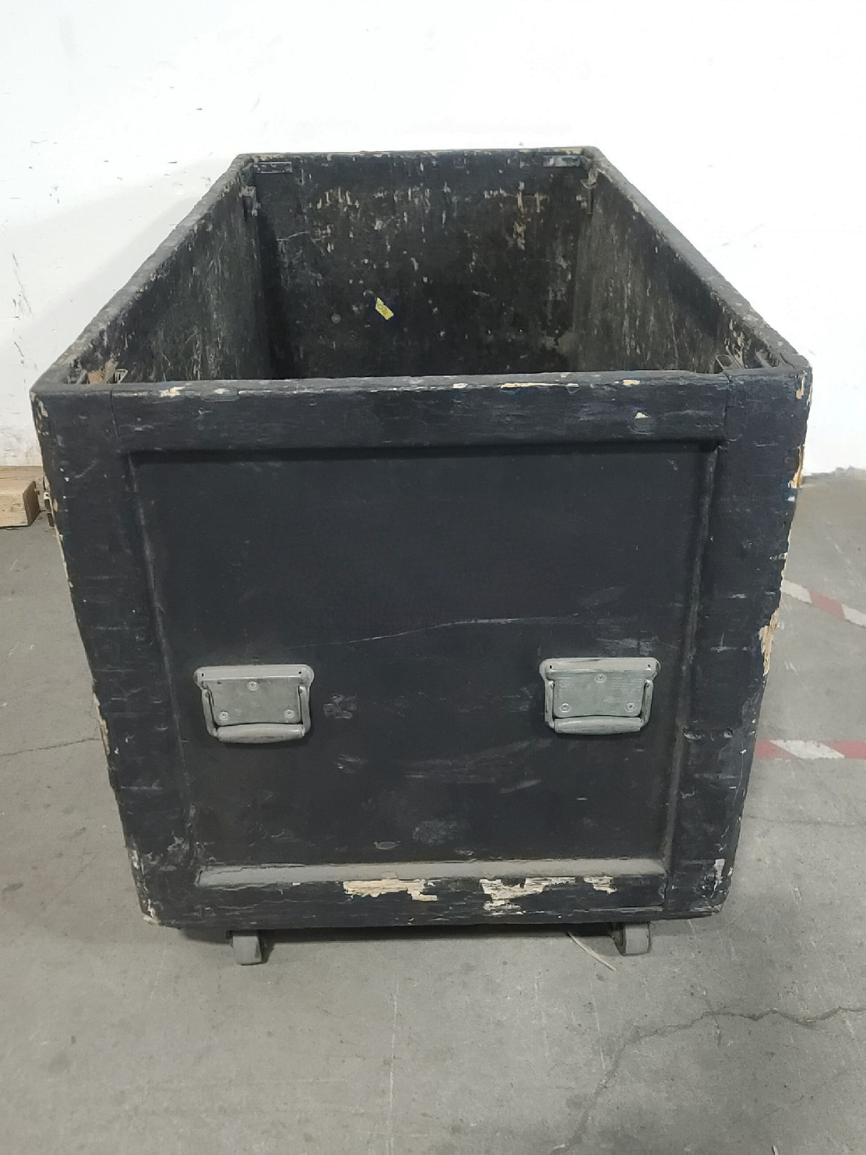 Generic (26x52x26) Wheeled Road Case
