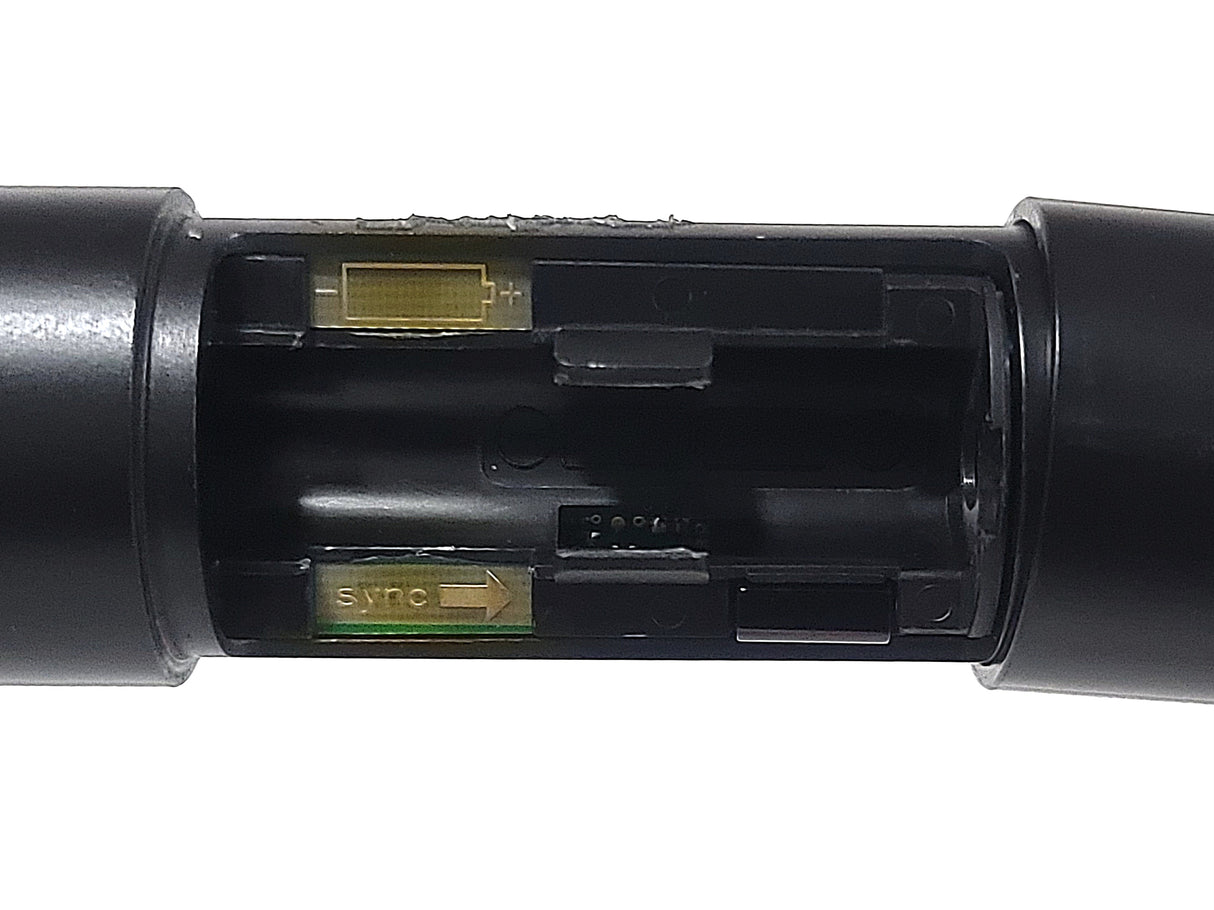 Shure UR2-H4 Handheld Wireless Transmitter (H4:518-578MHz) w/ BETA 58A Mic Capsule & Mic Clip in Soft Pouch