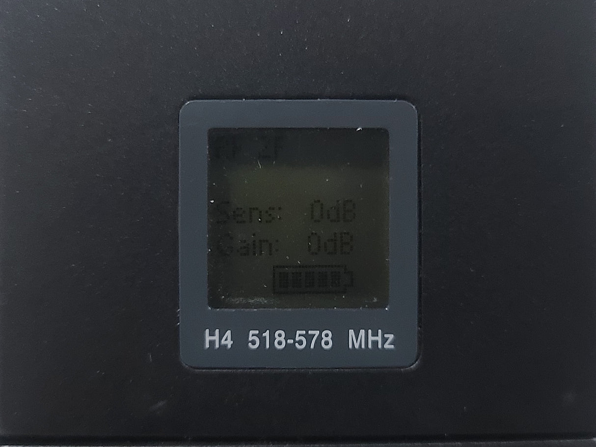 Shure UR1-H4 Bodypack Wireless Transmitter (518-578 HMz) in Soft Pouch