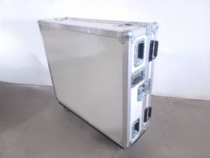 Yamaha LS9 32-Ch Digital Mixing Console w/ SyncGen Word Clock Sample Rate Generator in Wheeled Road Case