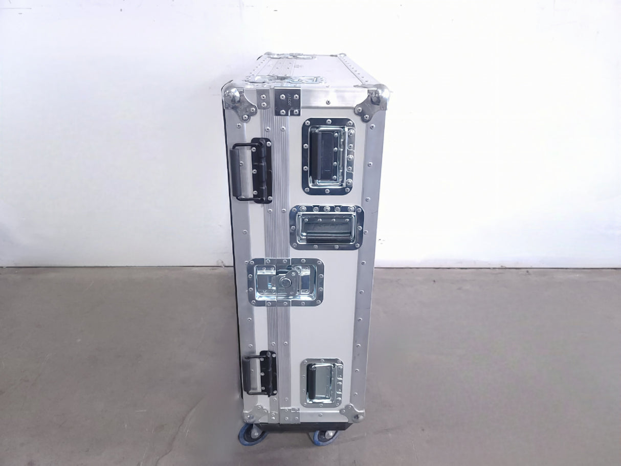 Yamaha LS9 32-Ch Digital Mixing Console w/ SyncGen Word Clock Sample Rate Generator in Wheeled Road Case