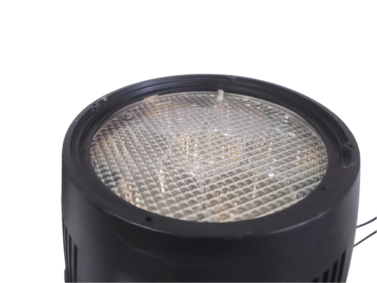 (2) Vari-Lite VLX Wash Moving Head Lights w/ (4) Mounting Brackets & (4) Mounting Clamp in Wheeled Road Case