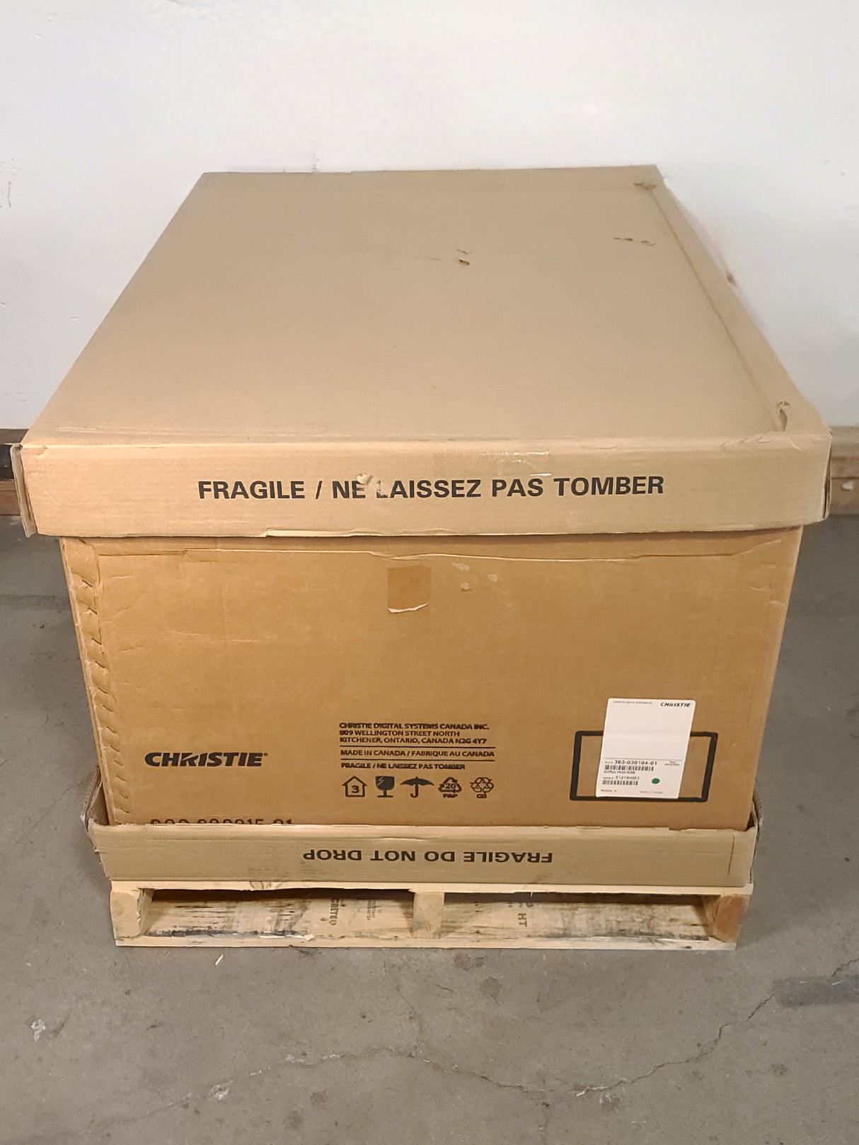 Christie GRIFFYN 4K32-RGB (34,000 ANSI Lumens) 1DLP Large Venue Laser Projector (Manufacturer Refurbished)