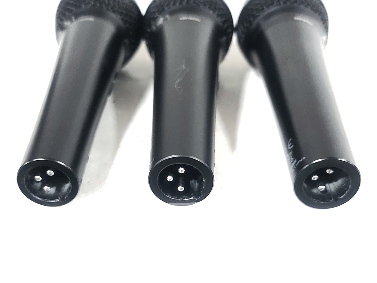 (3) Behringer XM1800S Wired Microphones (BAD RATTLING) w/ (3) Microphone Clips in Hard Carry Case