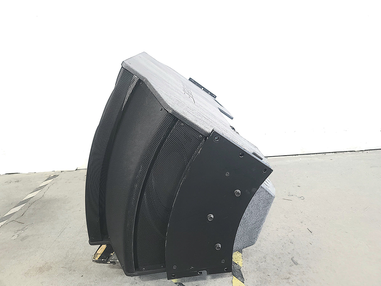 Bose Professional RoomMatch RM7040 Array Speaker