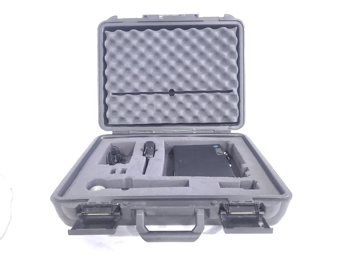 Shure ULXS4 Wireless Receiver Kit (J1: 554-590MHz) w/ ULX2 Handheld Transmitter w/ SM58 Mic Capsule, ULX1 Belt Pack, (2) Antennas, & PSU in Hard Carry Case