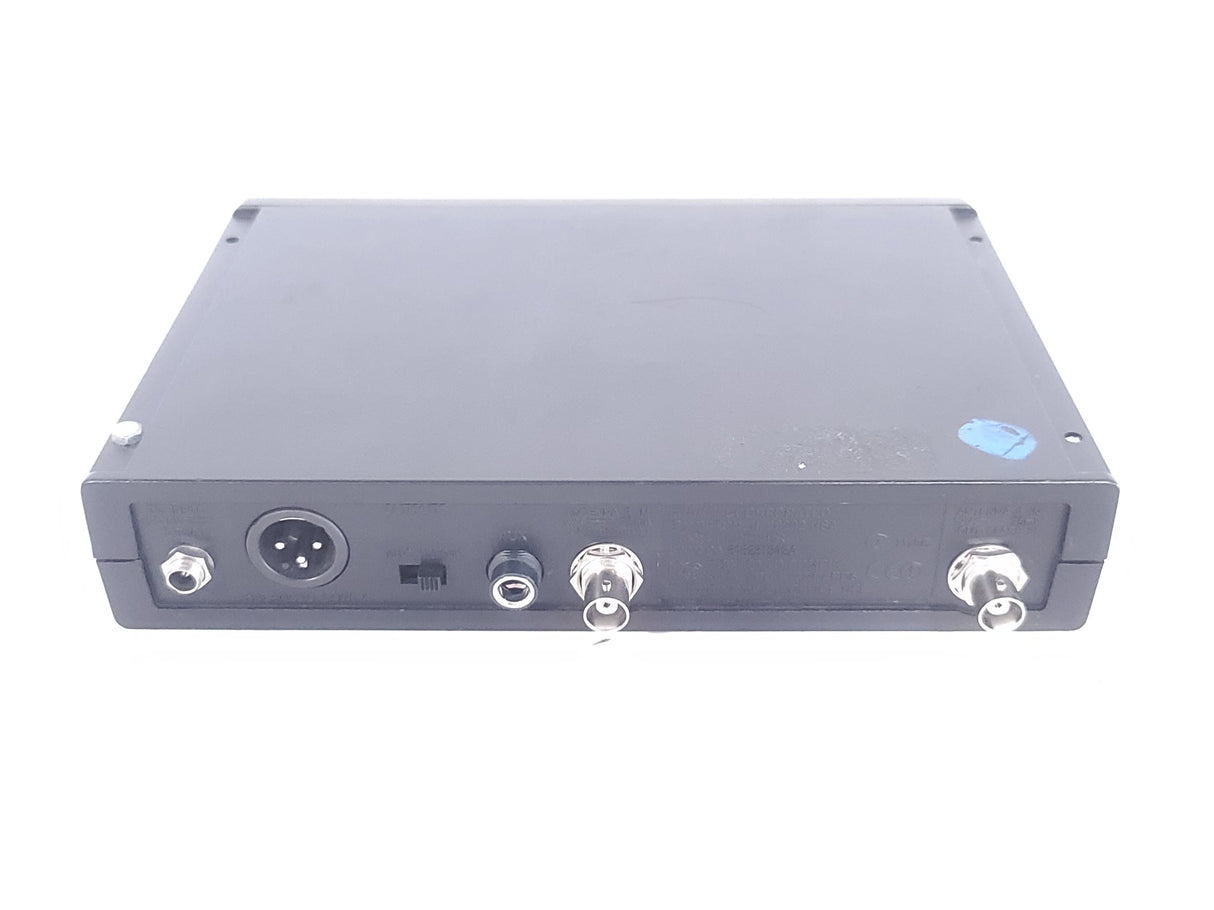 Shure ULXS4 Wireless Receiver Kit (J1: 554-590MHz) w/ ULX2 Handheld Transmitter w/ SM58 Mic Capsule, ULX1 Belt Pack, (2) Antennas, & PSU in Hard Carry Case