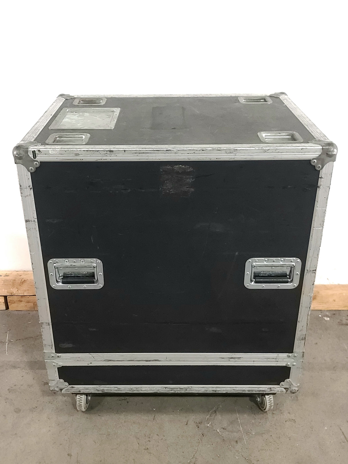 30x19x28 Olympic 16RU Wheeled Rack Case