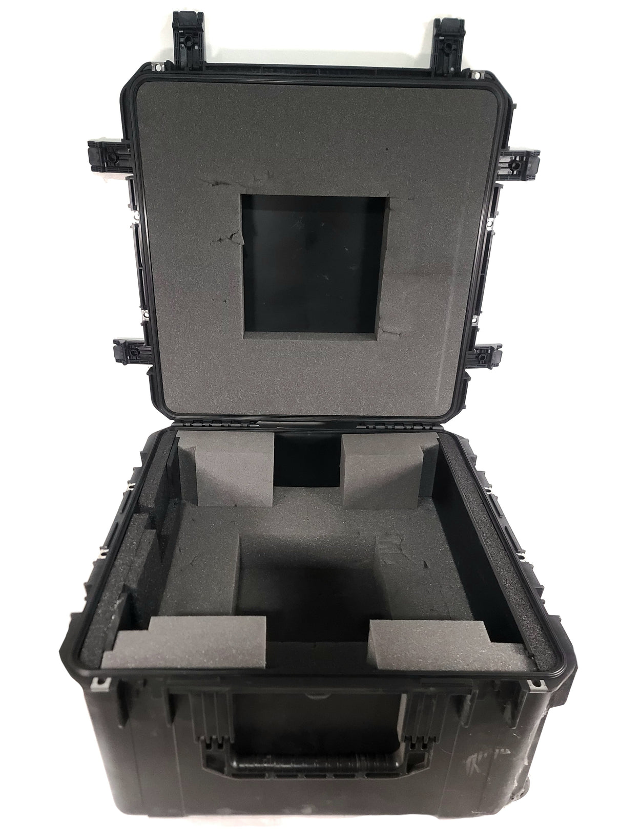 24x24x11 SKB Pull Behind Wheeled Case w/ Foam