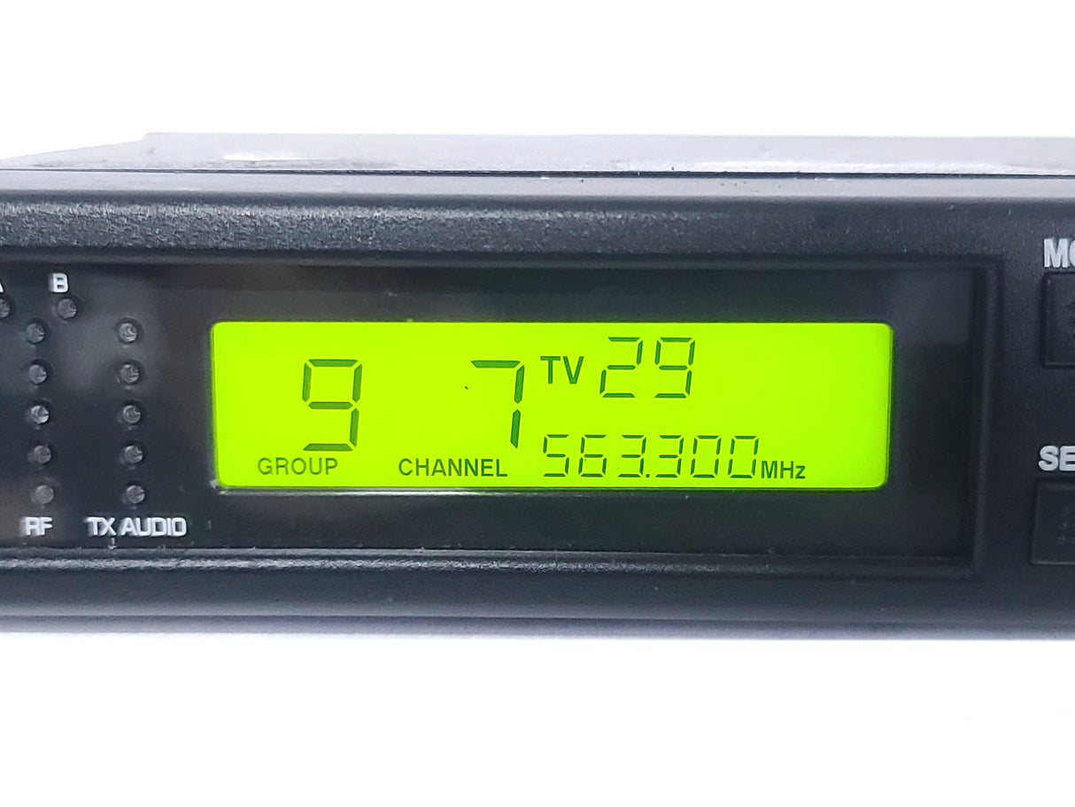 Shure ULXP4 Wireless Receiver Kit (J1: 554-590MHz) w/ Accessories in Pelican 1490 Case