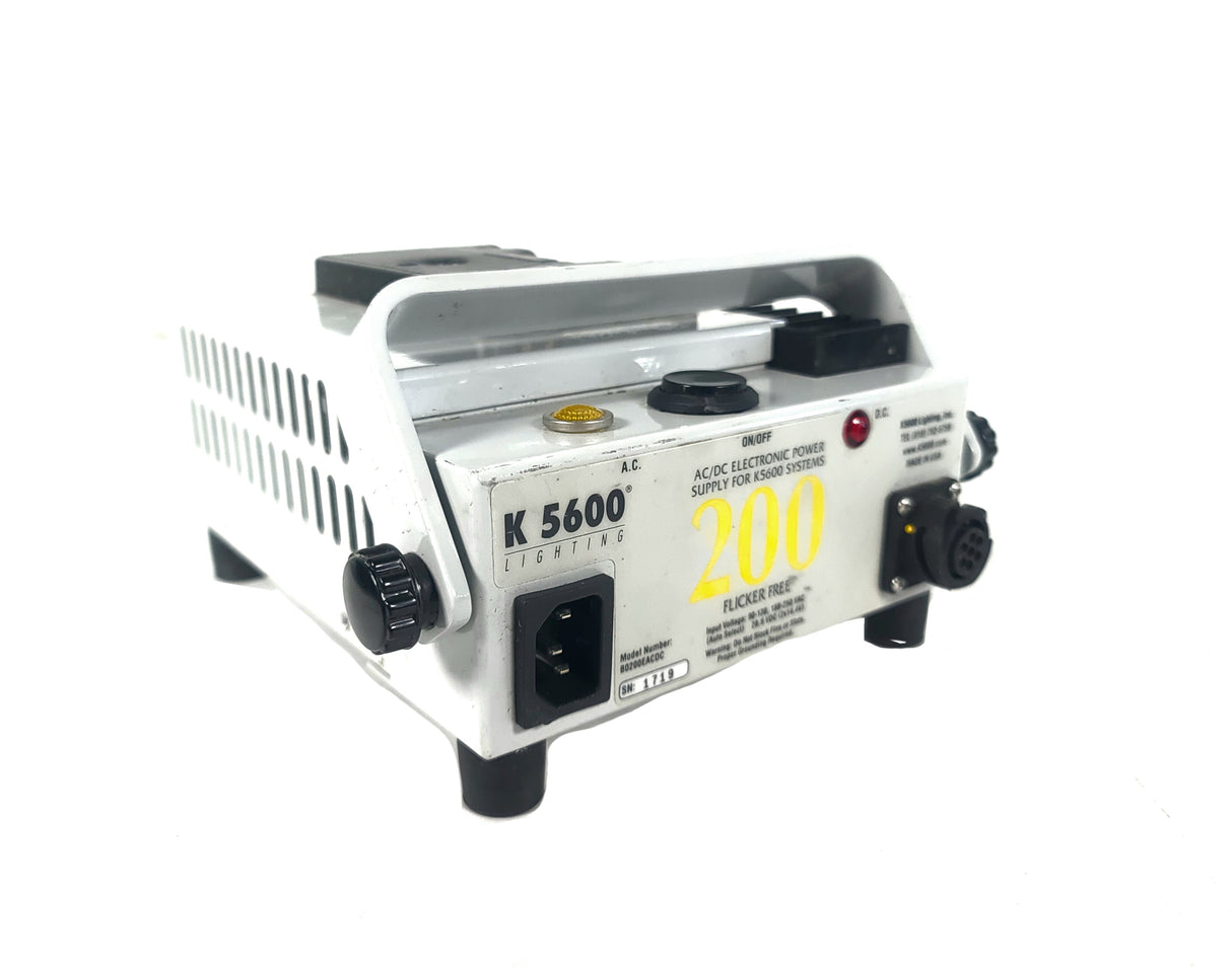 K 5600 Lighting Joker-Bug 200 Par Light w/ Accessories in Hard Rolling Case
