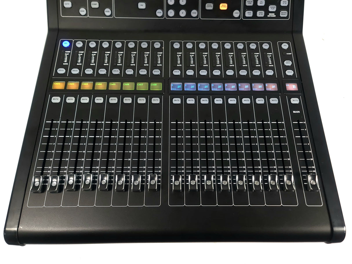 Midas M32R LIVE Digital Console for Live Performance and Studio Recording w/ Klark Teknik DN32-USB Option Card
