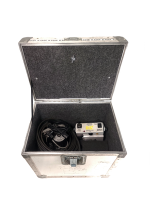 K 5600 Lighting Joker-Bug 200 Par Light w/ Accessories in Hard Rolling Case