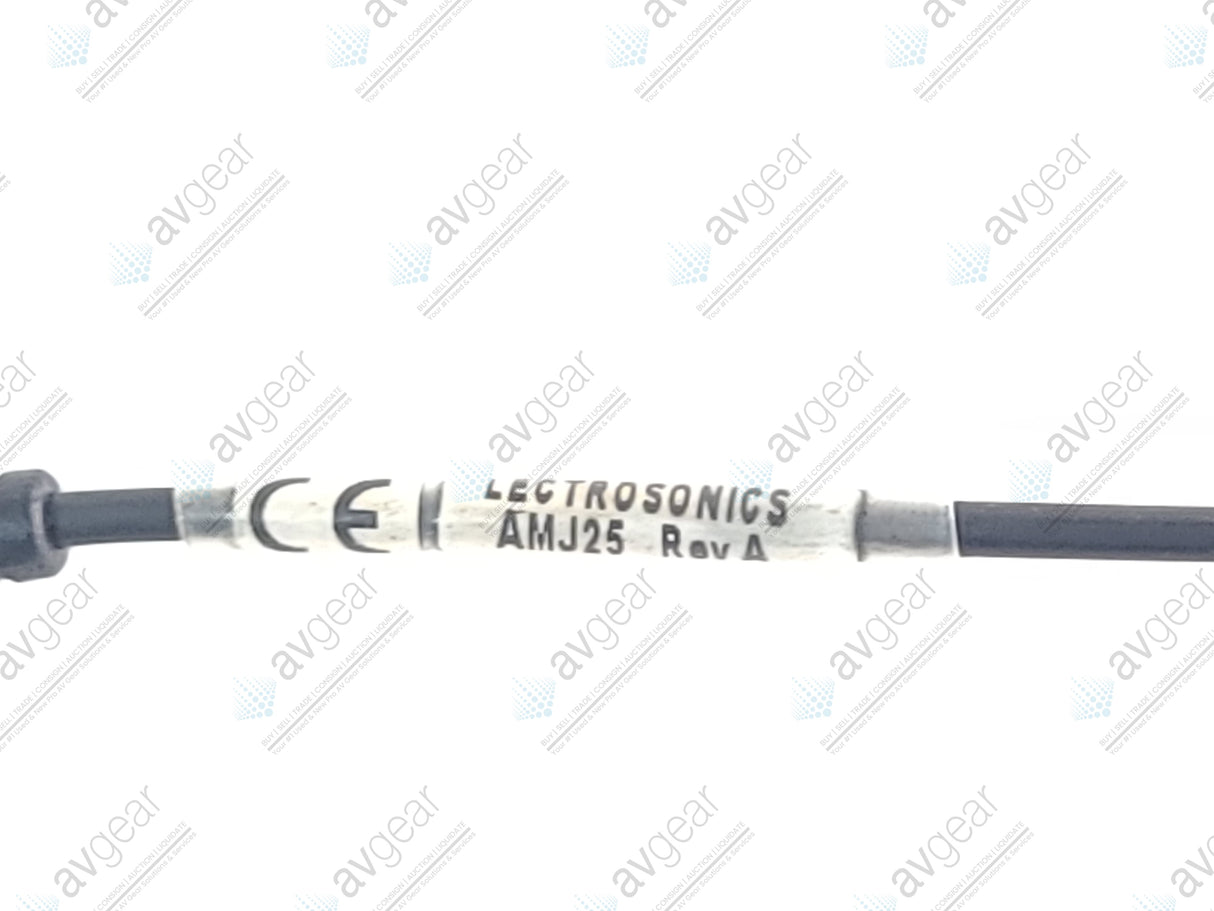 Lectrosonics UM400A Block 25 Belt Pack Transmitter (640-665MHz) [Not For Use In The USA]