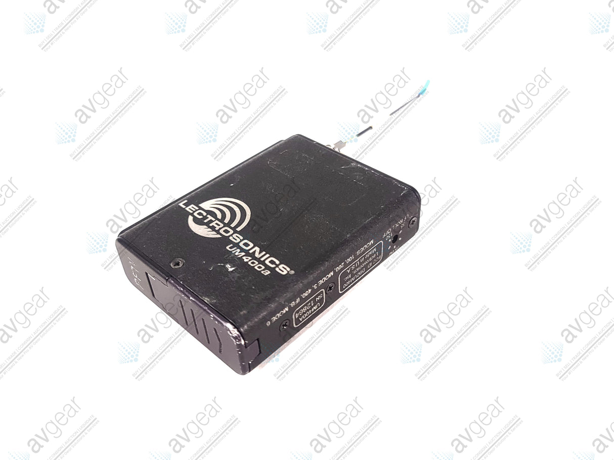 Lectrosonics UM400A Block 26 Belt Pack Transmitter (665-691MHz) [Not For Use In The USA]