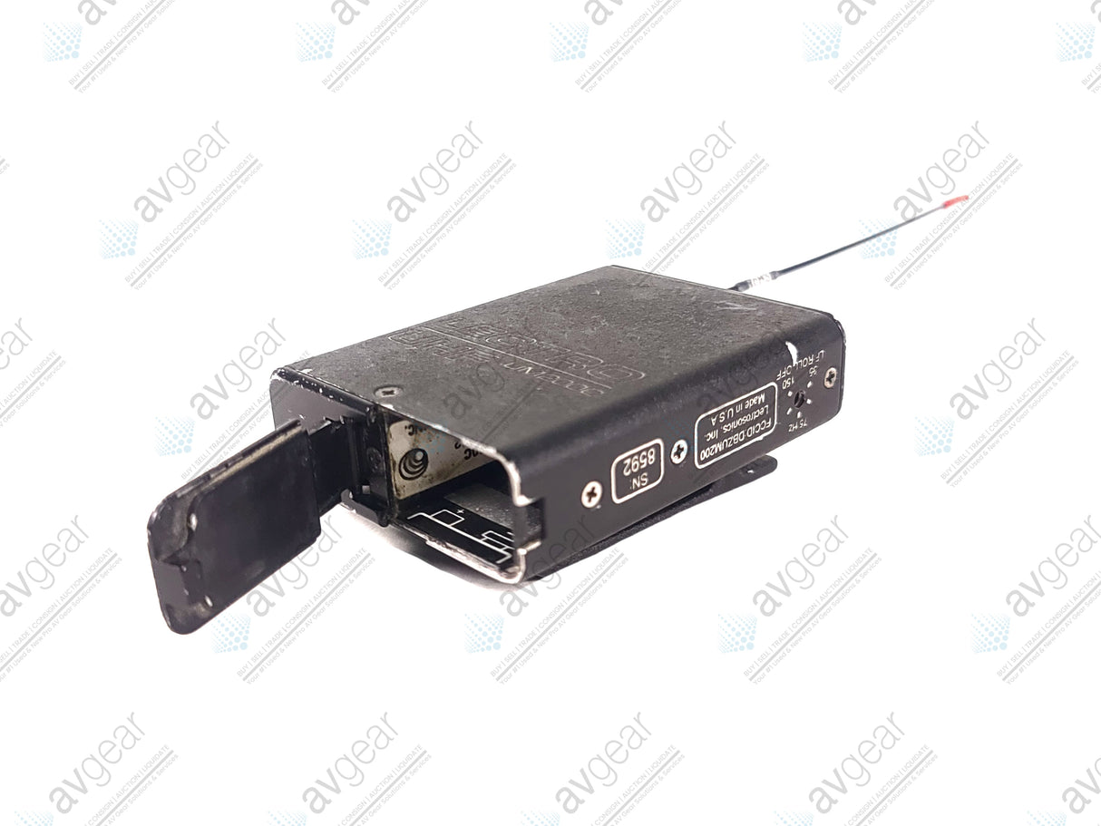 Lectrosonics UHF UM200C Belt Pack Transmitter Block 22 (563-588MHz)
