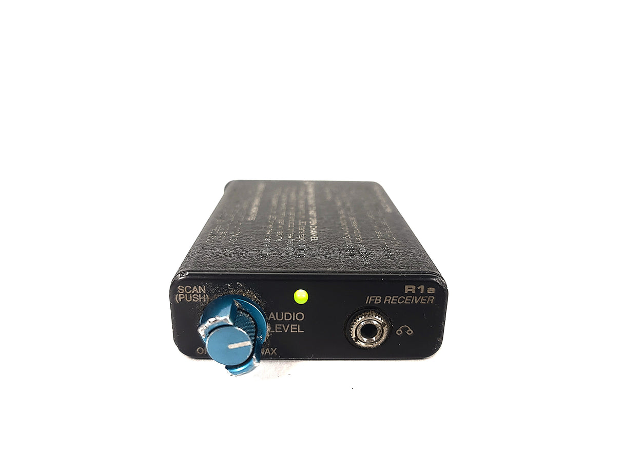 Lectrosonics IFB-R1A Belt-Pack Receiver (B:24 614-639MHz) [Not For Use In The USA] in Leather Pouch