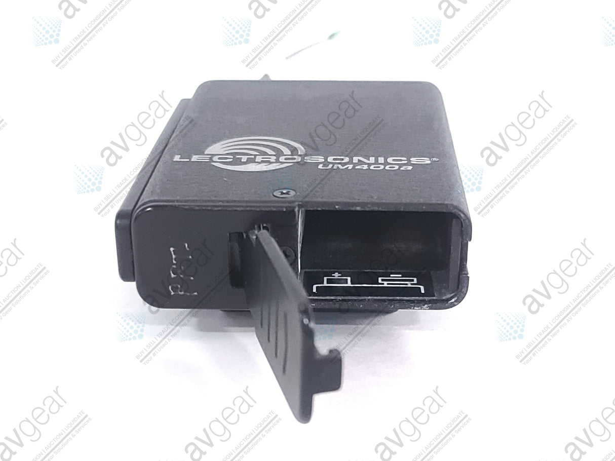 Lectrosonics UM400A Block 25 Belt Pack Transmitter (640-665MHz) [Not For Use In The USA]