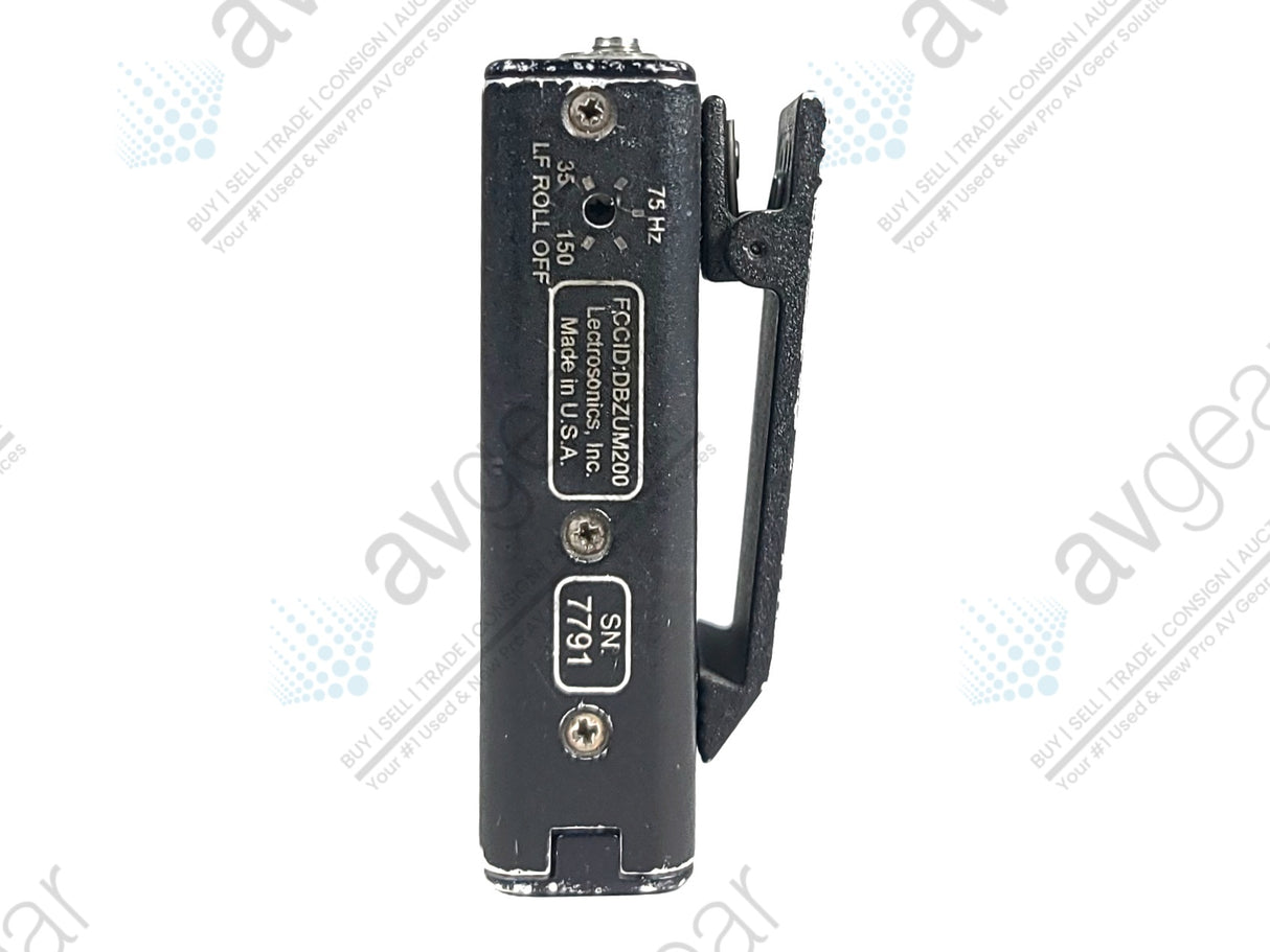 Lectrosonics UHF UM200C Belt Pack Transmitter Block 21 (537-563MHz)