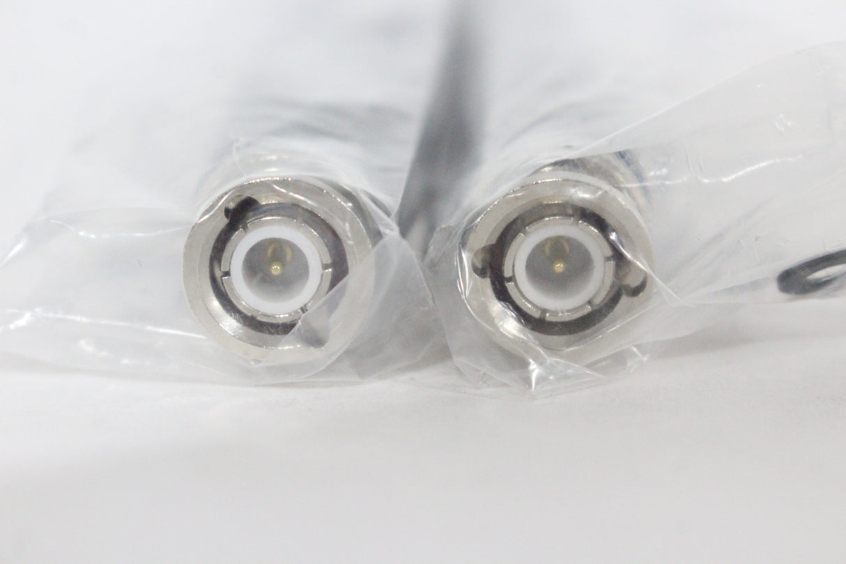 (2) Shure UA8-470-542 1/2 Wave Omnidirectional Receiver Antennas (470-542 MHz)