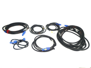 (5) Cameo CLPFLATPRO7 LED RGB Par Can Lights w/ Accessories in Wheeled Road Case