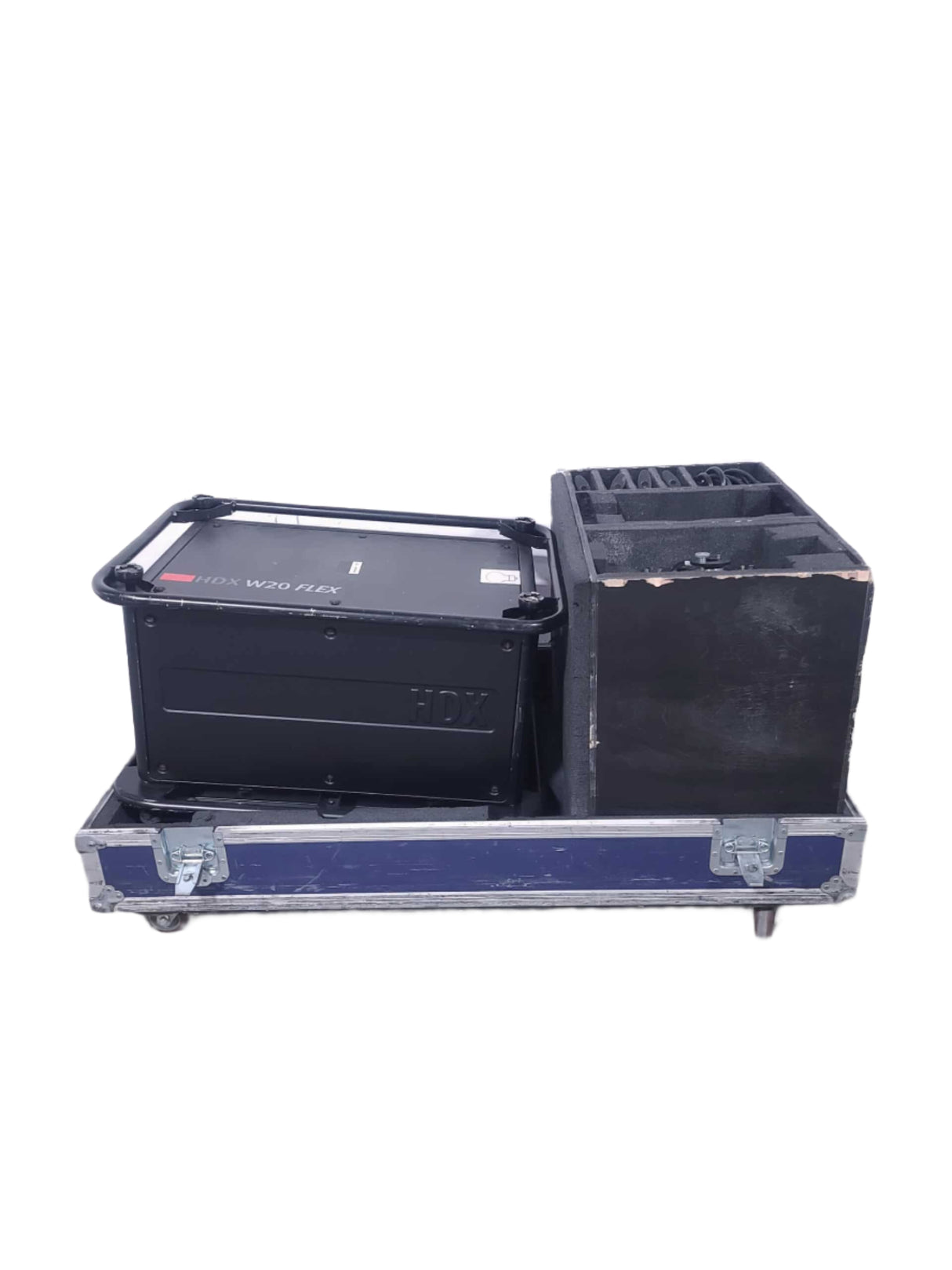 Barco-HDX-W18-16500-Lumen-3DLP-WUXGA-Large-Venue-Projector-5764-Op-Hours-w-Accessories-in-Wheeled-Hard-Case-For-Parts-1-scaled-side2