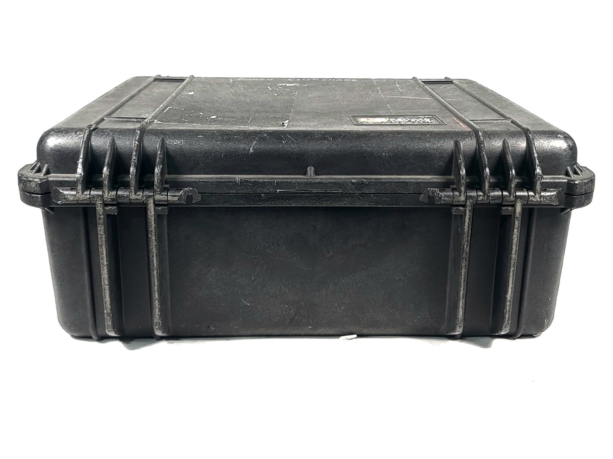 Barco R9861008 Clickshare w/ (4) Barco Clickshare Buttons & Barco Tray Pack in Pelican 1550 Case