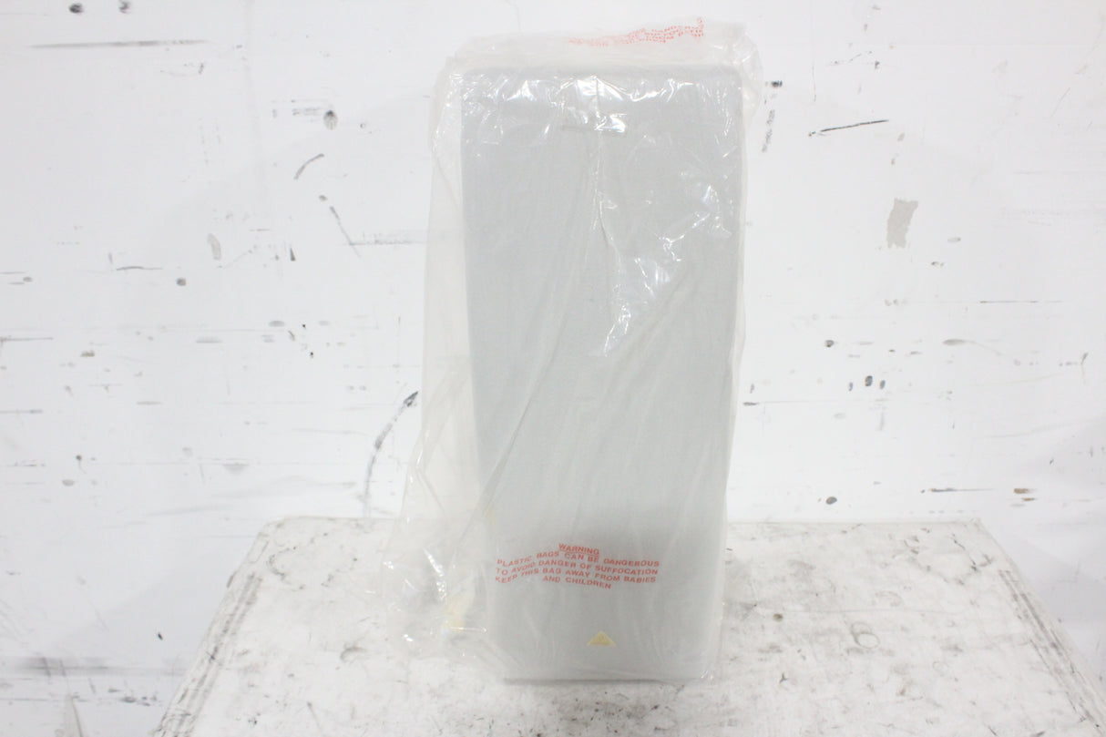 Behringer CL208T EUROCOM Compact 200W 2-Way 70/100V Loudspeaker System