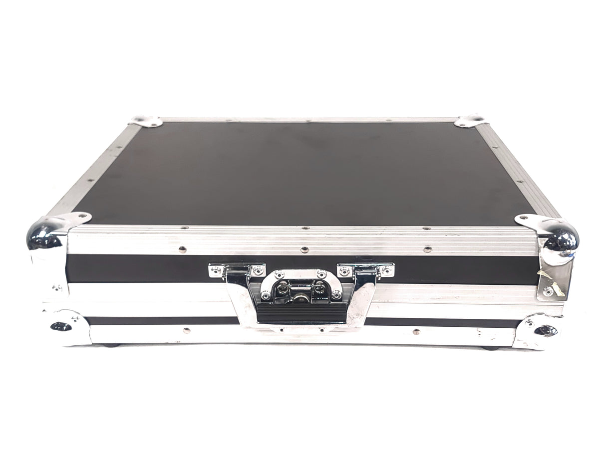 Botex DC 1216 II Lightcontroller w/ PSU, Male to Female 5 Pin, in Hard Carry Case