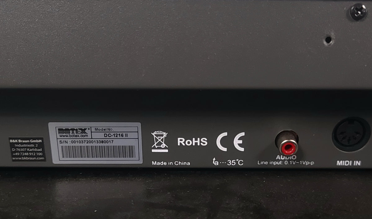Botex DC 1216 II Lightcontroller w/ PSU, Male to Female 5 Pin, in Hard Carry Case