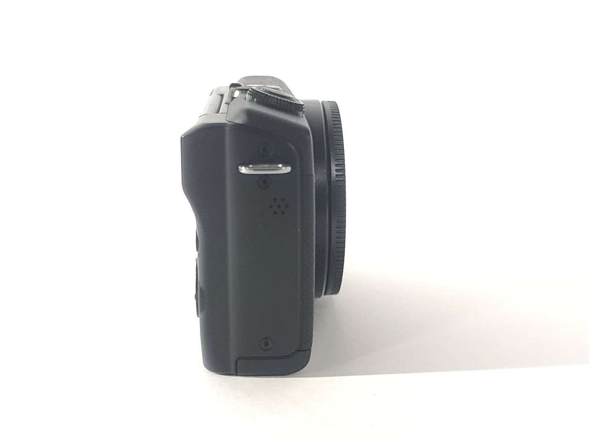 Canon EOS M200 Lightweight Mirrorless Camera w/ Accessories