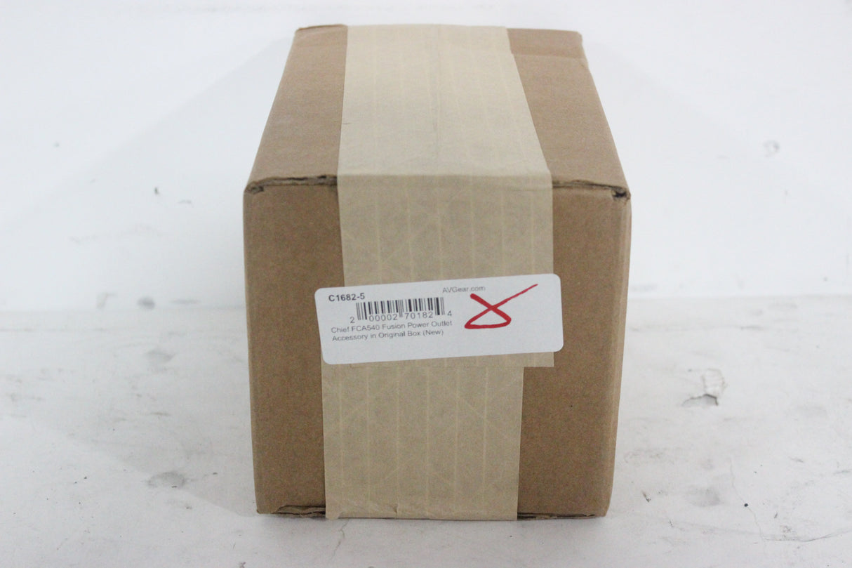 Chief FCA540 Fusion Power Outlet Accessory in Original Box (New)