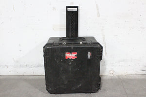 Christie LWU501i 3-Chip 5000 Lumen WUXGA LCD Conference Projector (778 Hours) w/ Remote in Hard Rolling Case