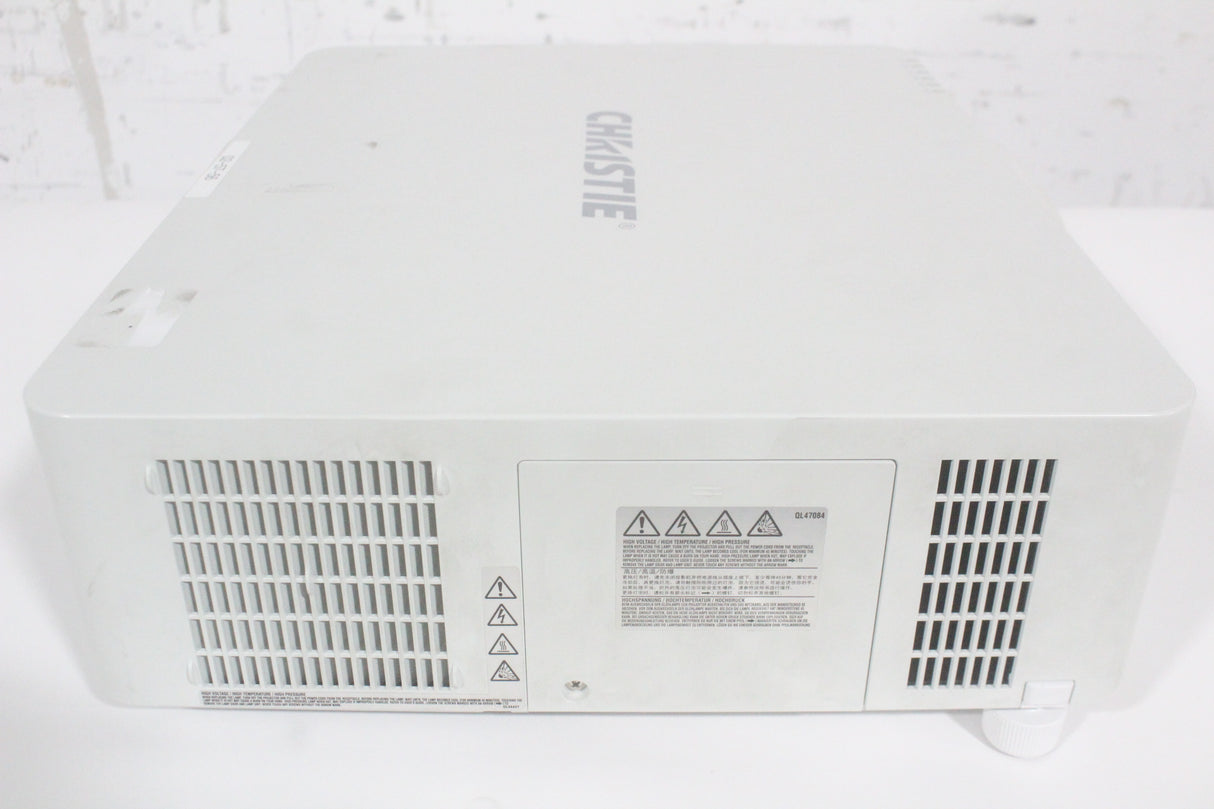 Christie LWU501i (5,000 Lumen) 3 Chip WUXGA LCD Conference Projector (92 Op Hours) w/ Remote, PSU in Hard Rolling Case (1688-177)