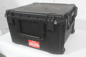 Christie LWU501i (5,000 Lumen) 3 Chip WUXGA LCD Conference Projector (967 Op Hours) w/ Remote, PSU in Hard Rolling Case (1688-173)