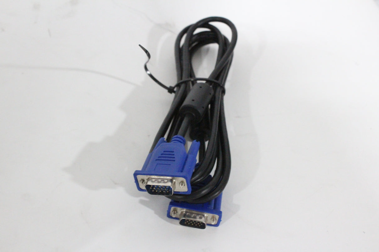 Christie LWU501i (5,000 Lumen) 3 Chip WUXGA LCD Conference Projector (992 Hours, Power Button Issue) w/ Remote in SKB Hard Wheeled Case (1688-198)