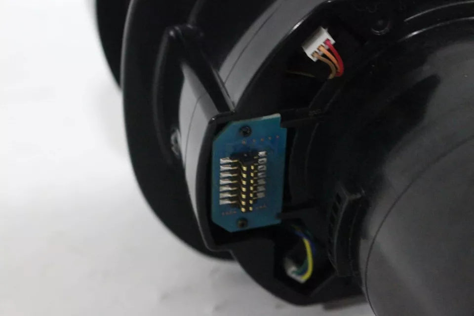 Christie 121-119102-XX Short Throw Zoom Projector Lens, 1.5x F1.8-2.3 F=17-26mm