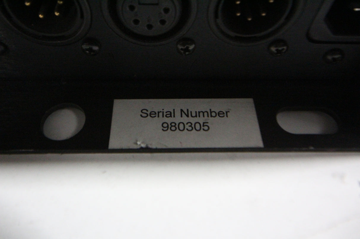 Chroma-Q 8-Way PSU/DMX Splitter