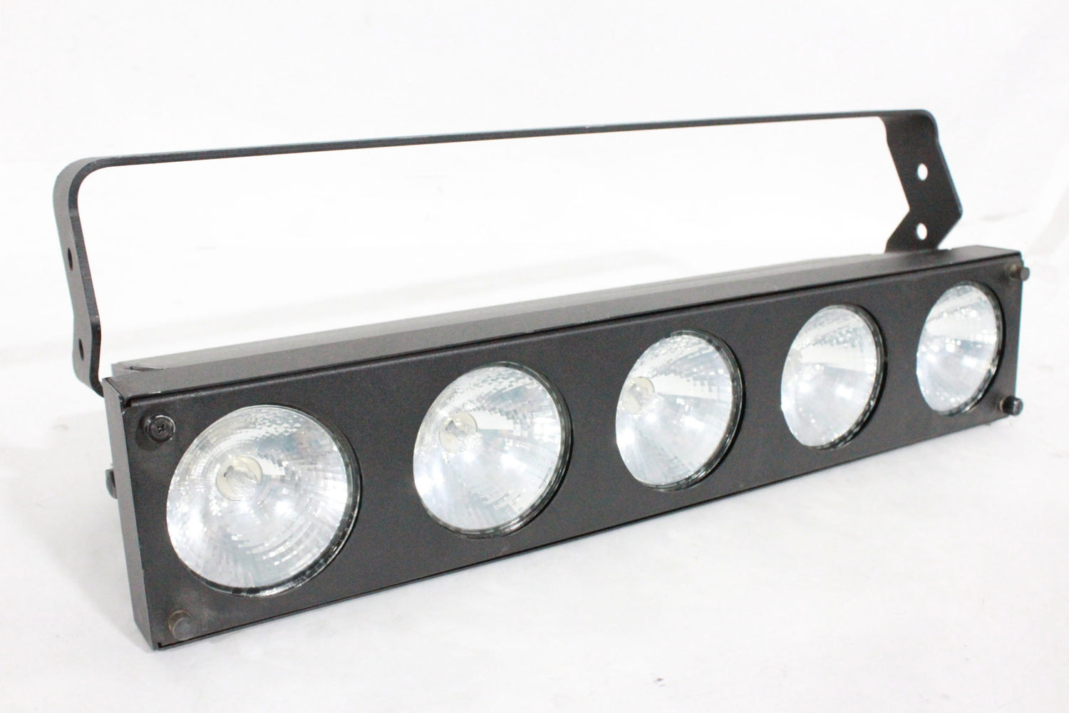 Chromlech JARAG-L 5-Lamp Linear Matrix Fixture