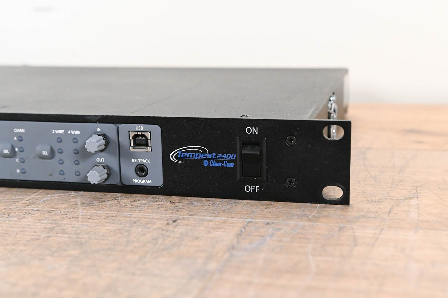 Clear-Com TMB44524INCC CM-244 Tempest 2.4GHz Series BaseStation