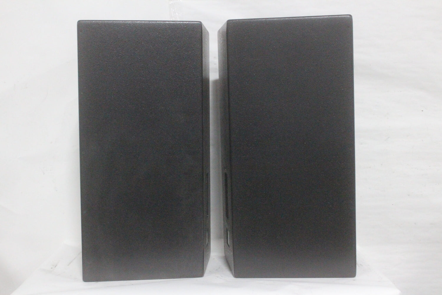 Community V2-3564 V2-3564 Passive 3-Way Loudspeaker